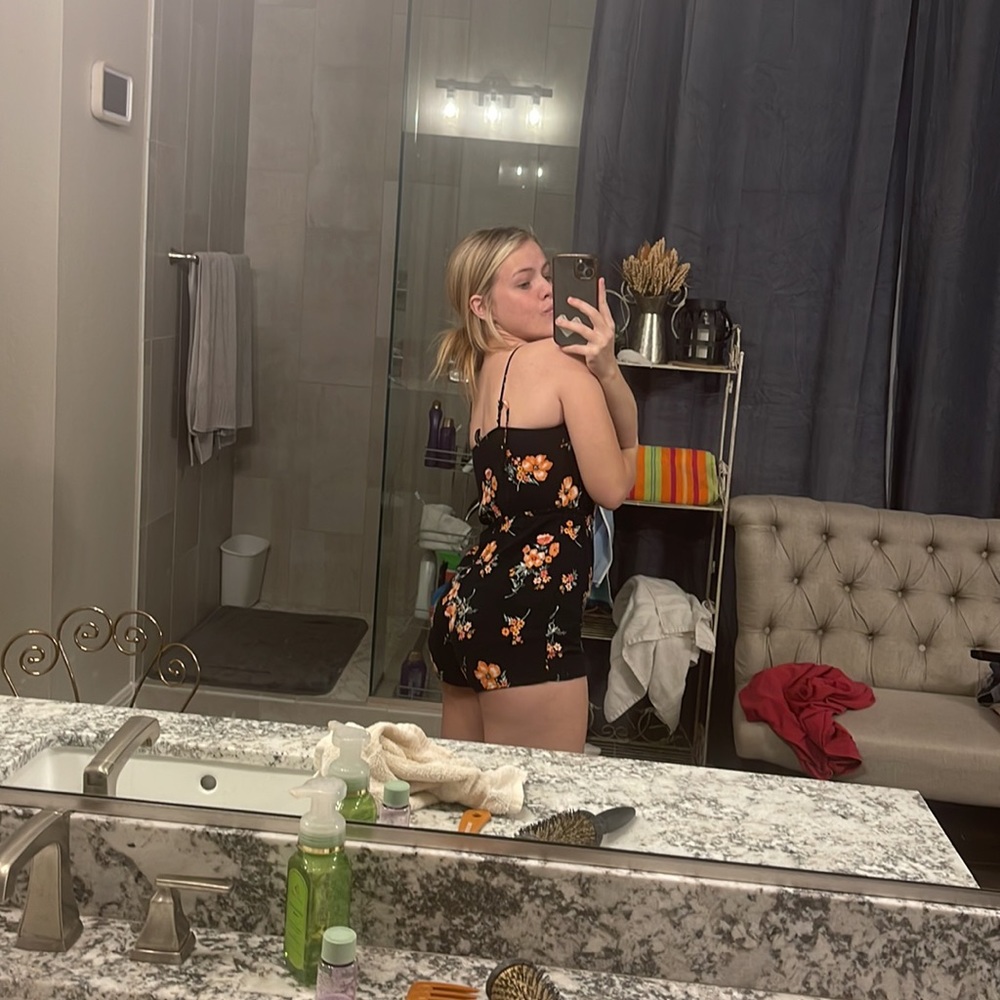 H&M romper - Picture 2 of 4